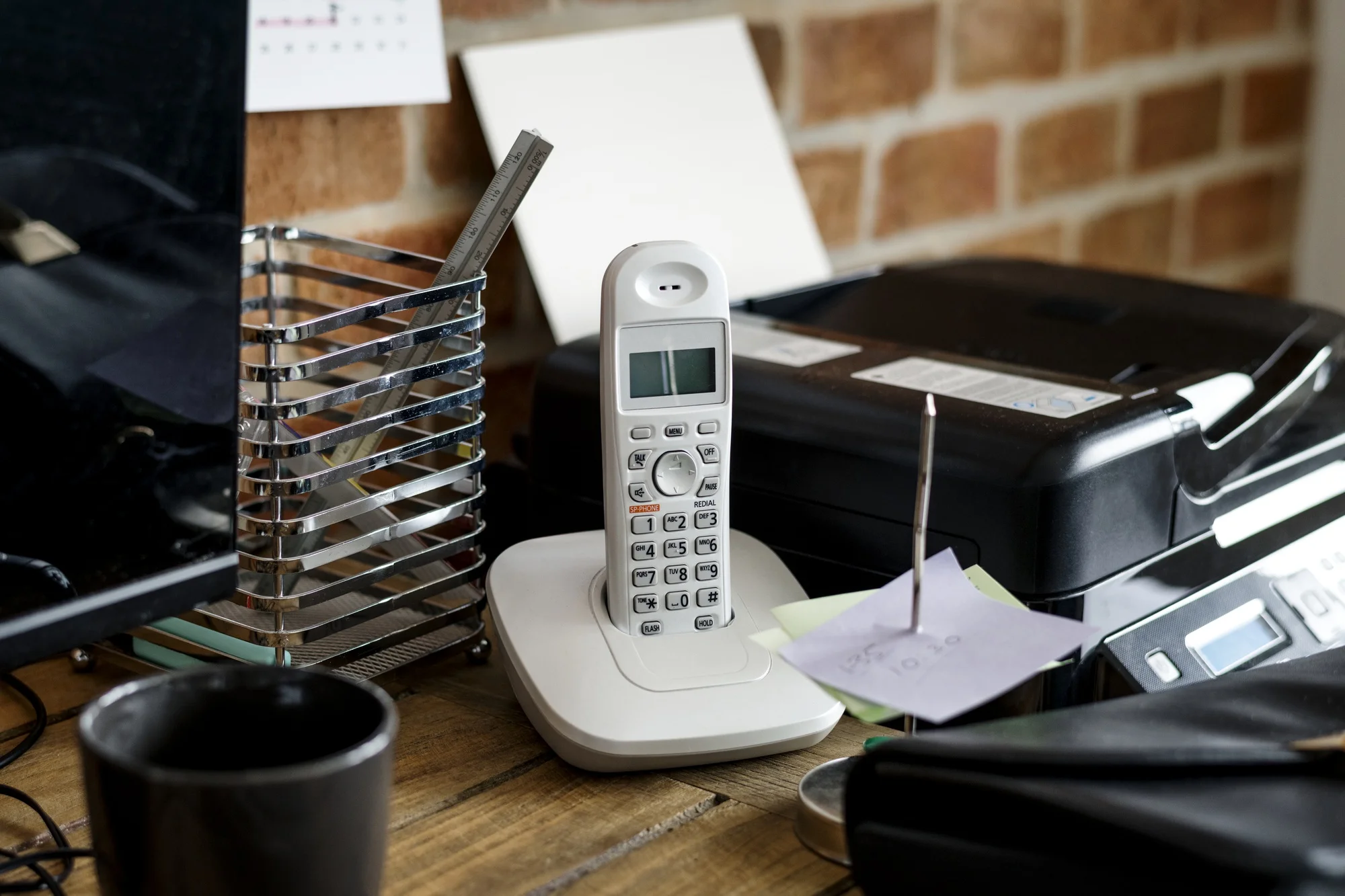 Service de téléphonie résidentielle offrant une communication fiable et de qualité pour votre domicile.