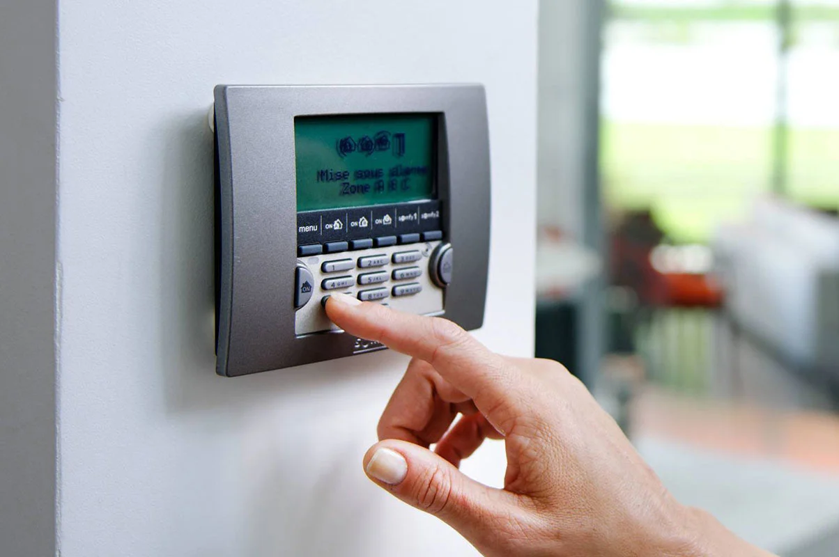 Comment choisir son alarme de sécurité pour personne seule ?